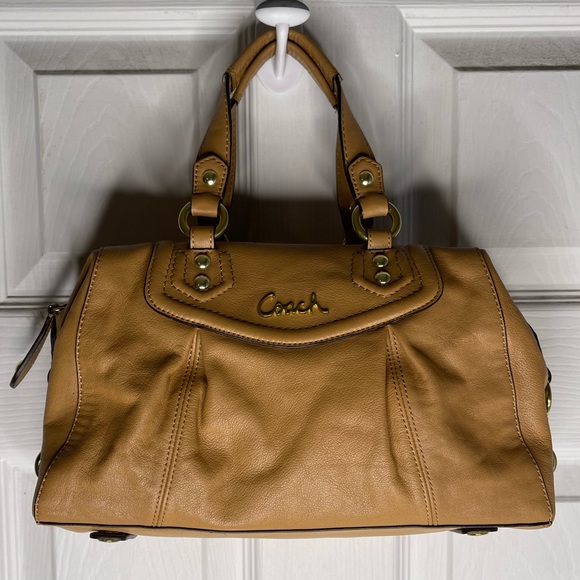 Coach Handbags - RARE Coach Ashley Shoulder Tote Handbag Purse Medium camel Pleated Leather